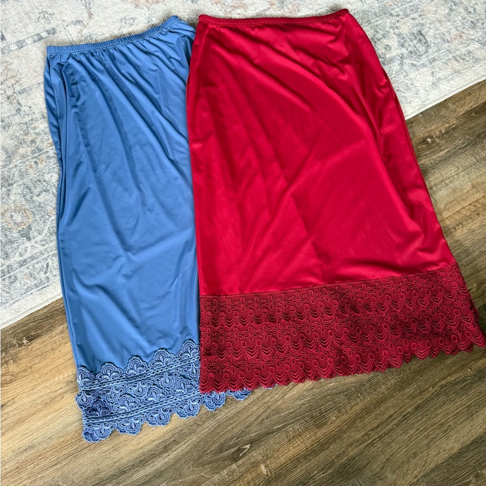 Elegant Red and Blue Lace Trim Skirt Set